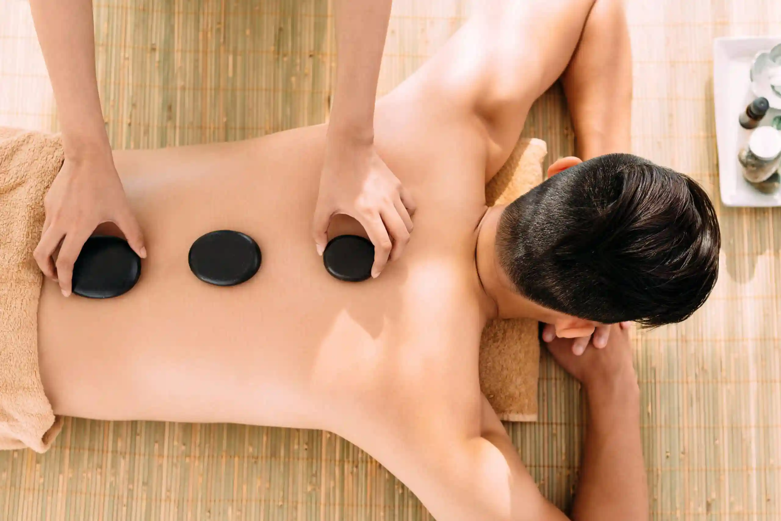 hot-stone-massage-in-abu-dhabi